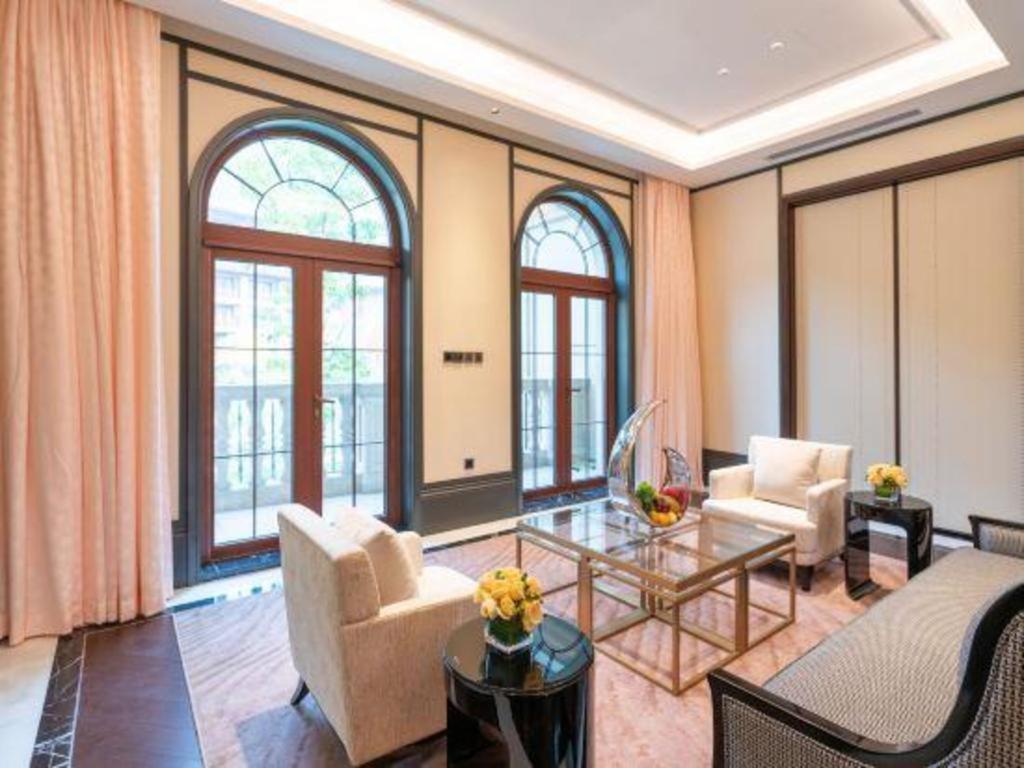 Grand Bay Hotel Beijing Xiaotangzhuang Exterior photo
